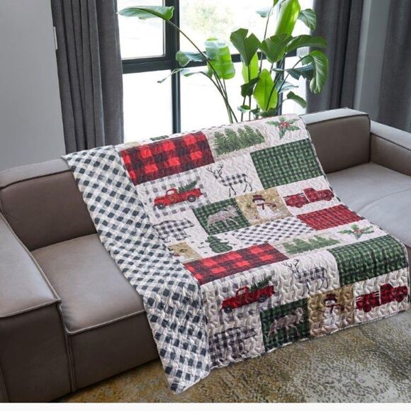 Winter Lodge Christmas Patchwork Printed Quilted Throw Blanket Red Truck - Picture 3 of 6